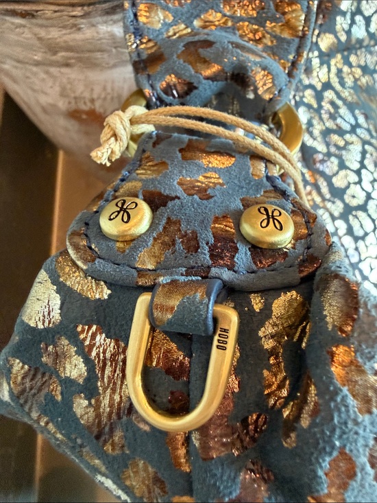 Leopard Hobo Bag – Initial Outfitters HOBO shoulder bag - blue, w/metallic copper, brown and silver leopard